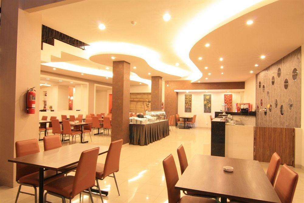 Jentra Dagen Hotel Malioboro Yogyakarta Exterior foto
